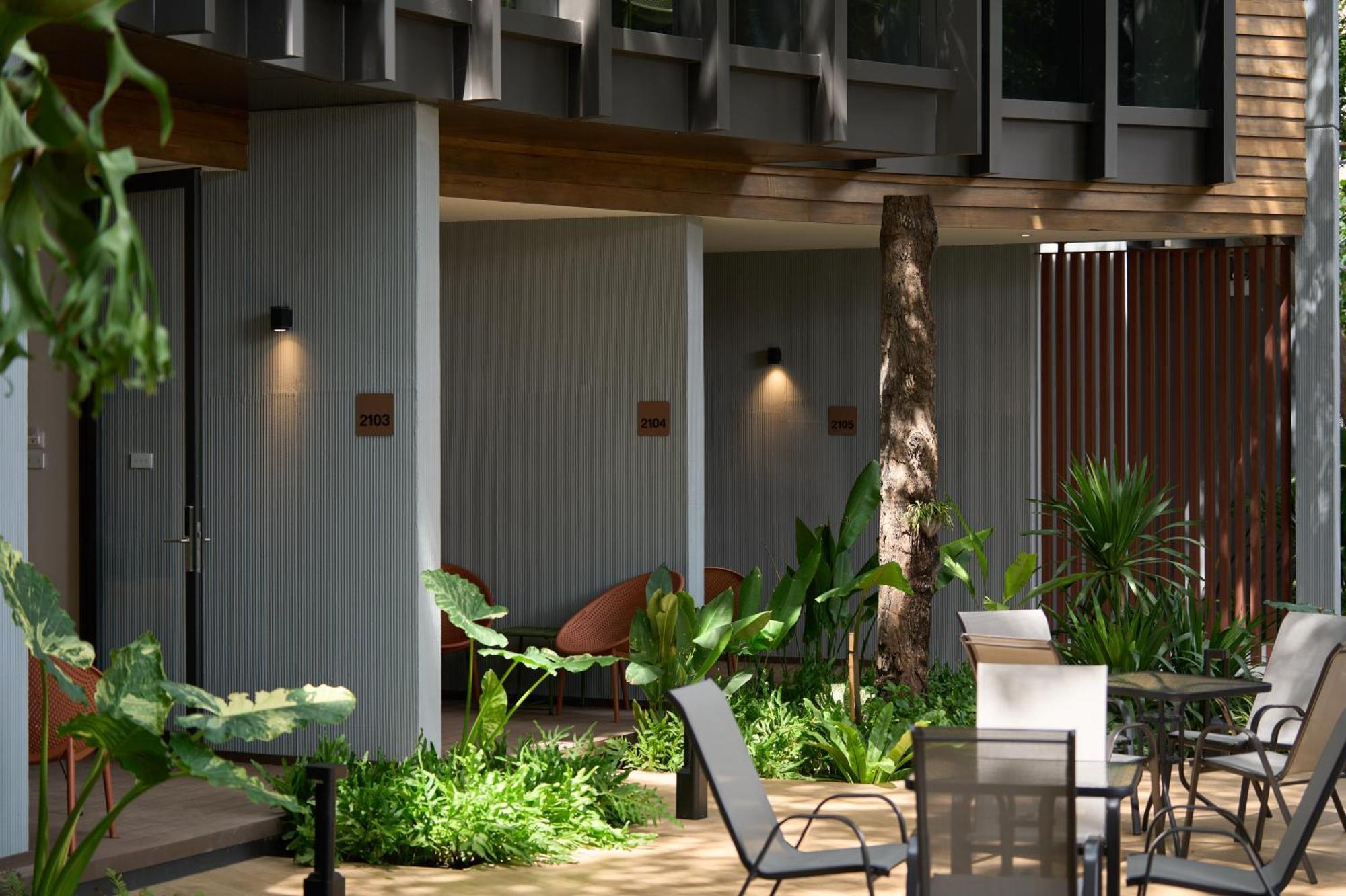 Red Door Samsen Hotel, Bangkok Exterior foto