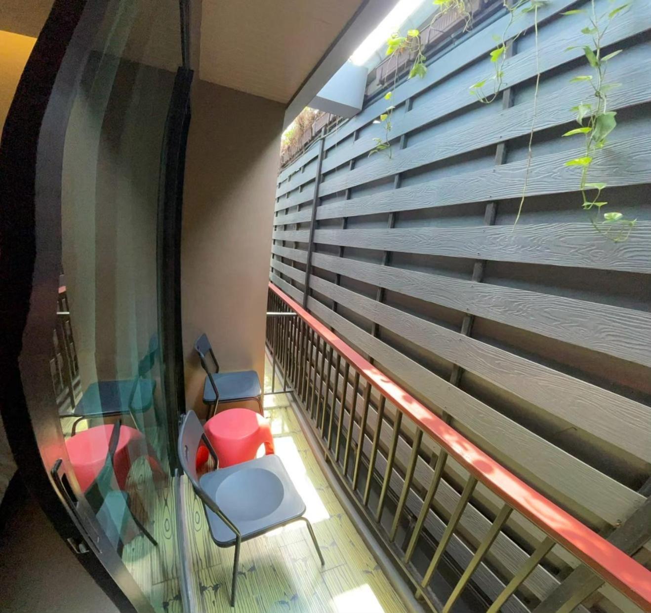 Red Door Samsen Hotel, Bangkok Exterior foto